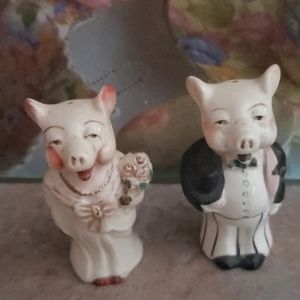 Ceramic Bride Groom Pig SALT Pepper Shakers